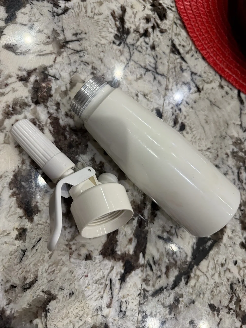 White Cream isi-Austria Whipper Dispenser -Durable Home Whipped Cream